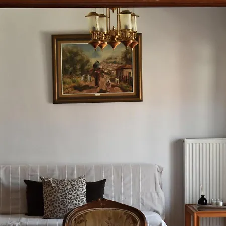 Appartement κεντρικό και ευρύχωρο οροφοδιαμέρισμα *