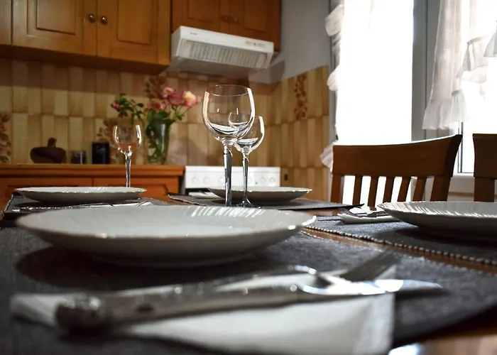 κεντρικό και ευρύχωρο οροφοδιαμέρισμα 公寓 卡斯托里亚