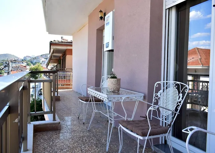 Apartmán κεντρικό και ευρύχωρο οροφοδιαμέρισμα Kastoria